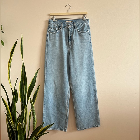 Levi's High Loose Light Blue High Rise Women's Jeans - Picture 8 of 12